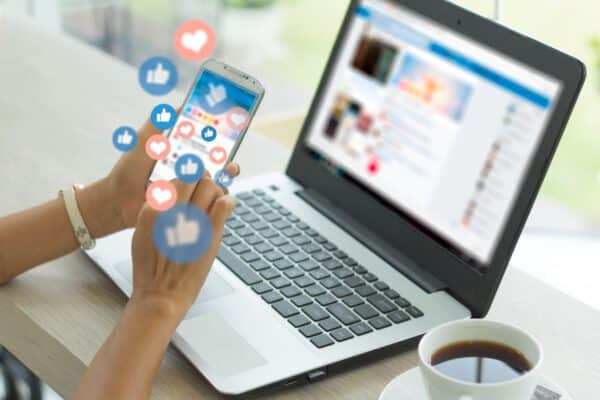 smart phone laptop social media seo coffee home
