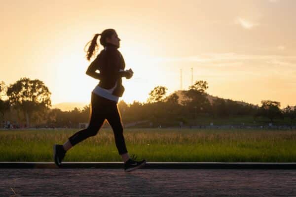 woman running outdoors alex-mccarthy-a6FHROHuQ9o-unsplash-1
