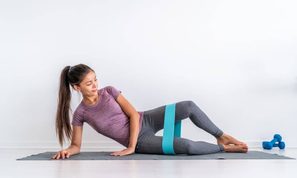 Clamshell Exercise - How to Strengthen the Pelvic Region