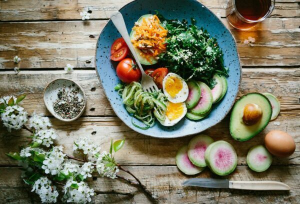 salad alvocado eggs healthy diet