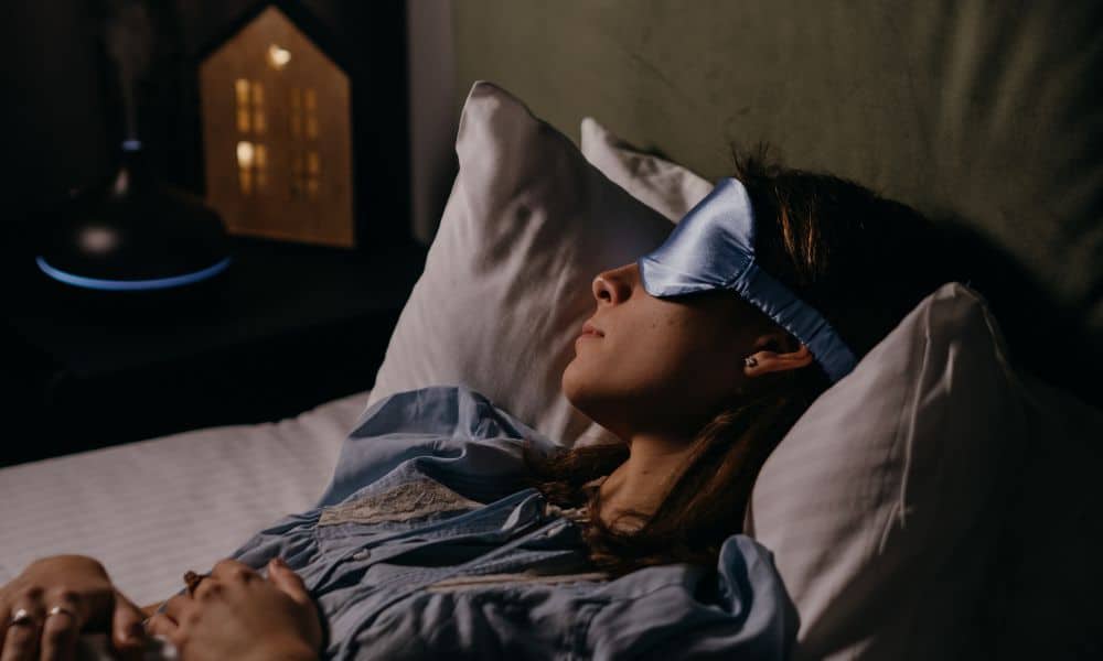 8 Ways to Stay Cool During the Night and Sleep Better
