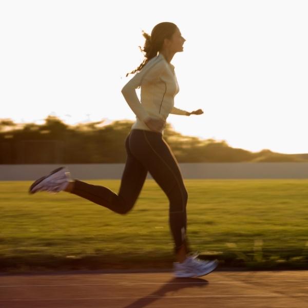 6 Secrets of Running, woman running outdoors