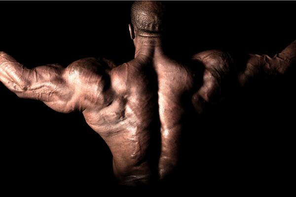 How Bodybuilders Use Strength Training to Cause Muscle Growth